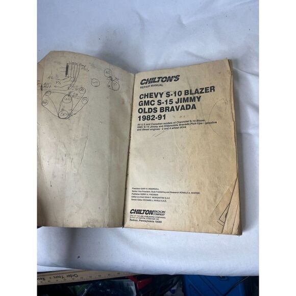 Chilton's Chevrolet S10 Blazer Jimmy Bravada 1982-91 Repair Manual 8139 Wiring - Picture 5 of 7